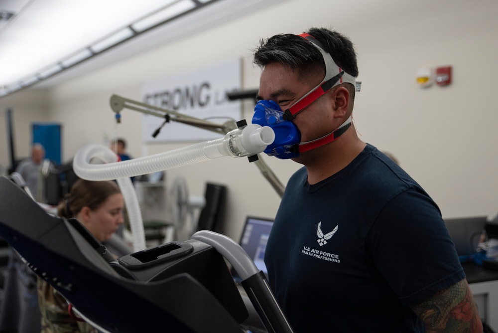 AFRL 711 HPW researchers advance exercise science research for military teams