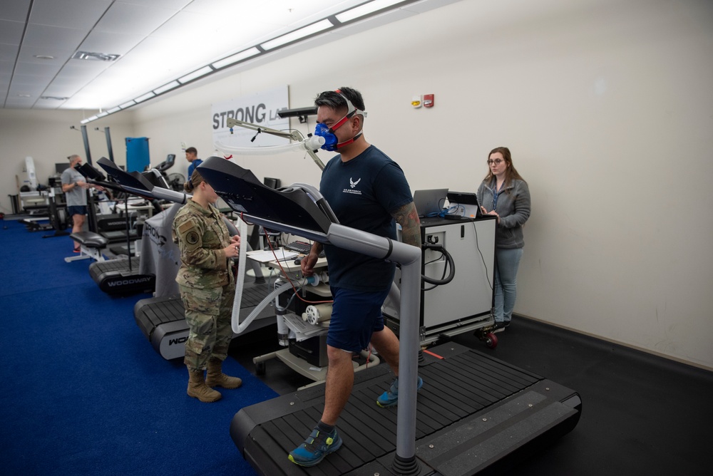AFRL 711 HPW researchers advance exercise science research for military teams