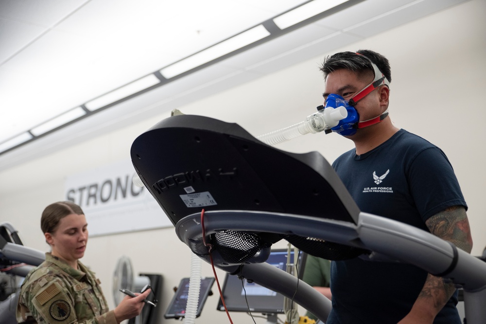 AFRL 711 HPW researchers advance exercise science research for military teams