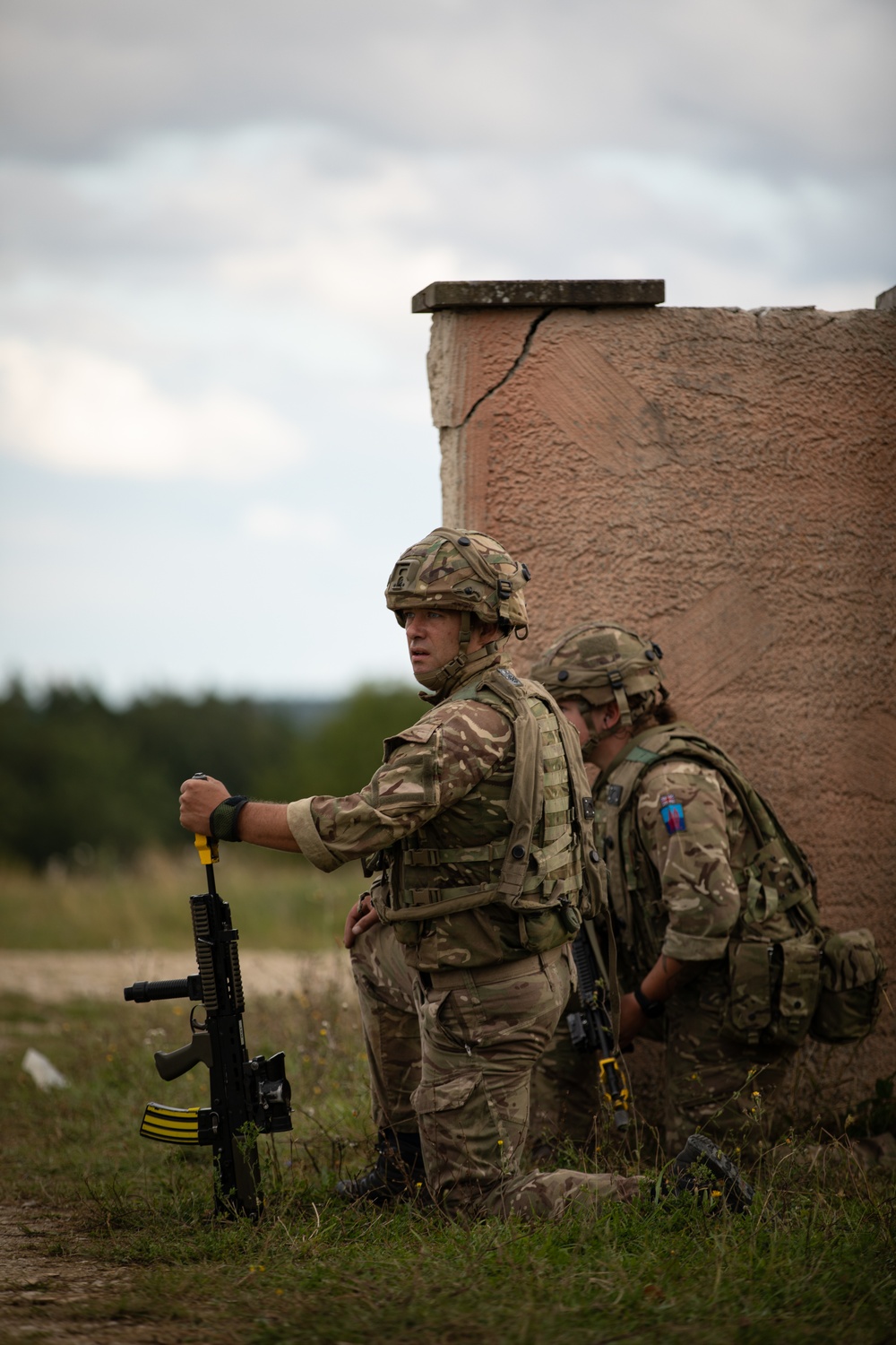 British soldiers react to conctact with enemy