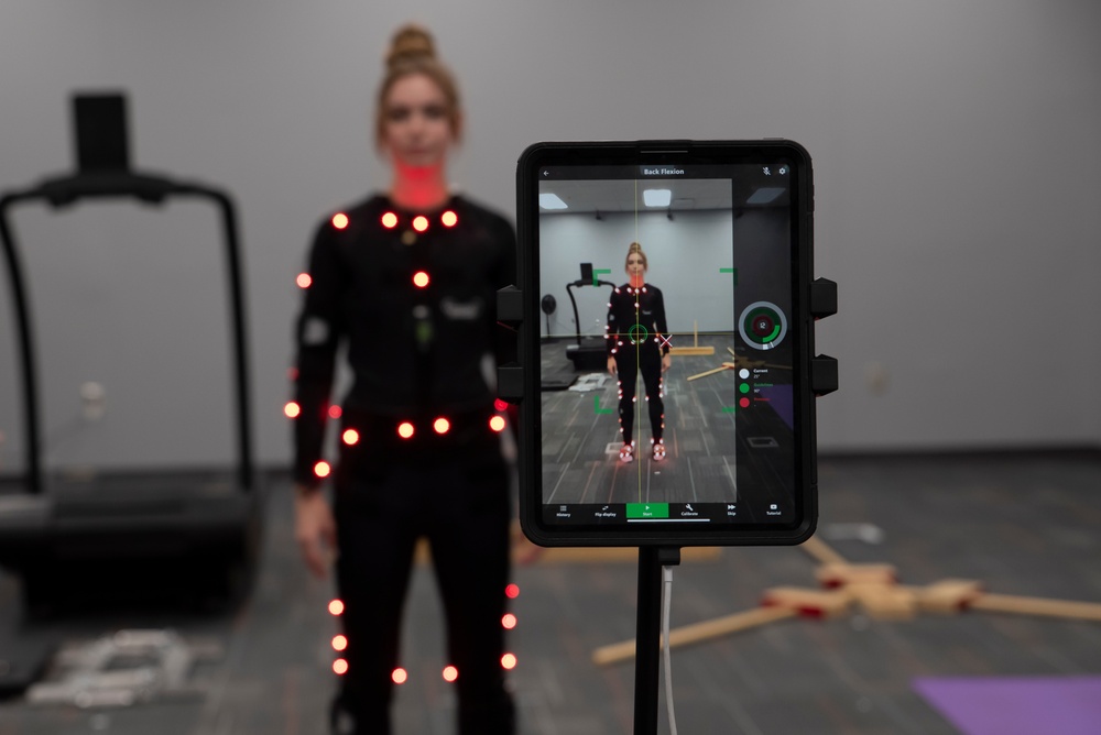 AFRL 711 HPW researchers use motion capture tech to study mobility, injury risks