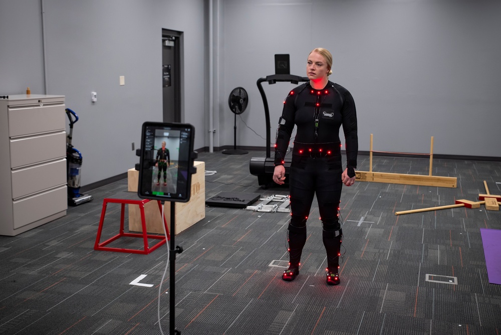 AFRL 711 HPW researchers use motion capture tech to study mobility, injury risks