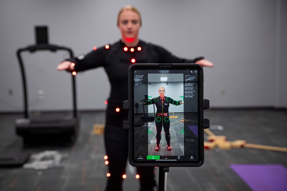 AFRL 711 HPW researchers use motion capture tech to study mobility, injury risks