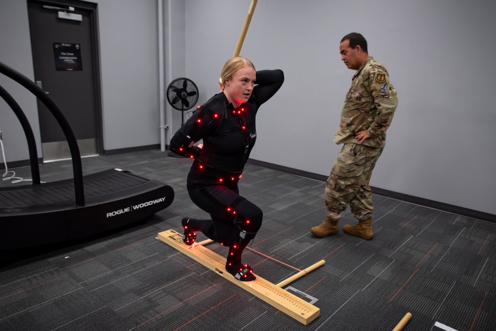 AFRL 711 HPW researchers use motion capture tech to study mobility, injury risks