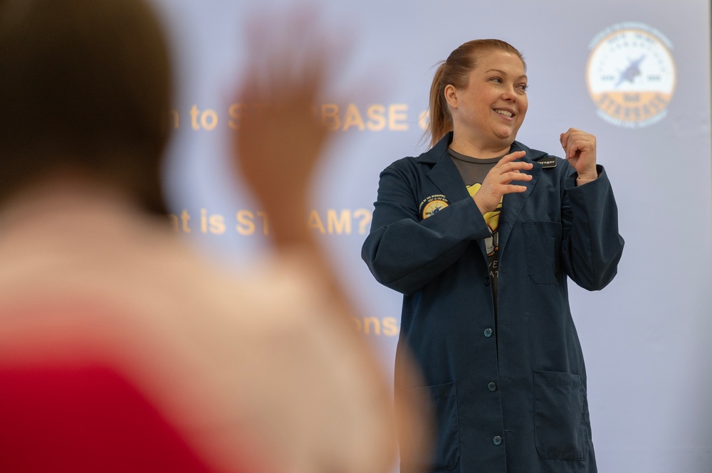 Tehachapi 5th Graders Embark on Learning Adventure at STARBASE Edwards