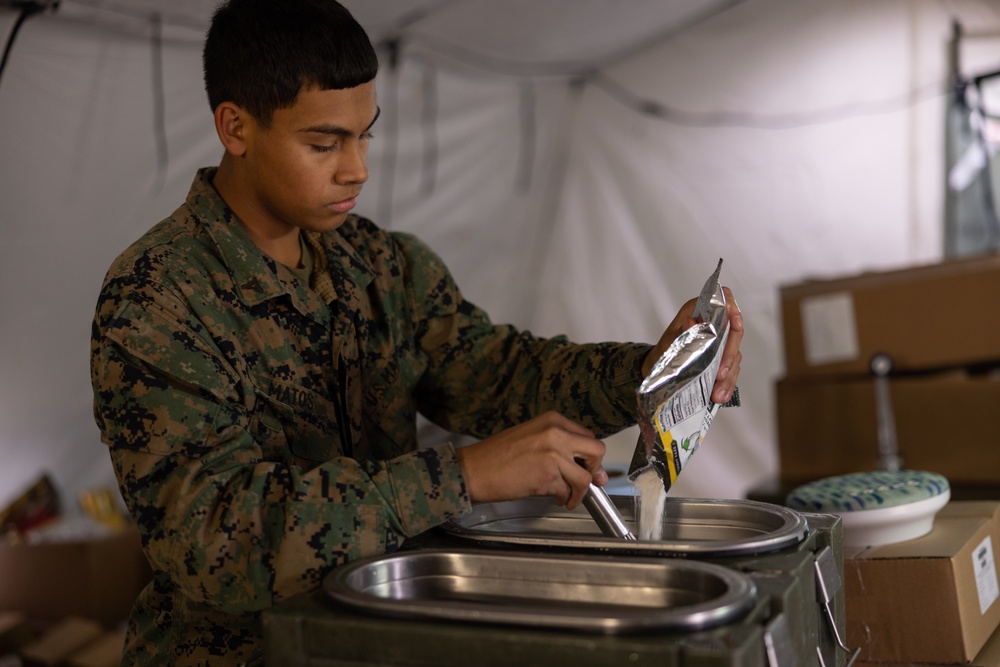 MWSS-271 Marines eat a warrior's meal as a conclusion to exercise Northern Viking 24