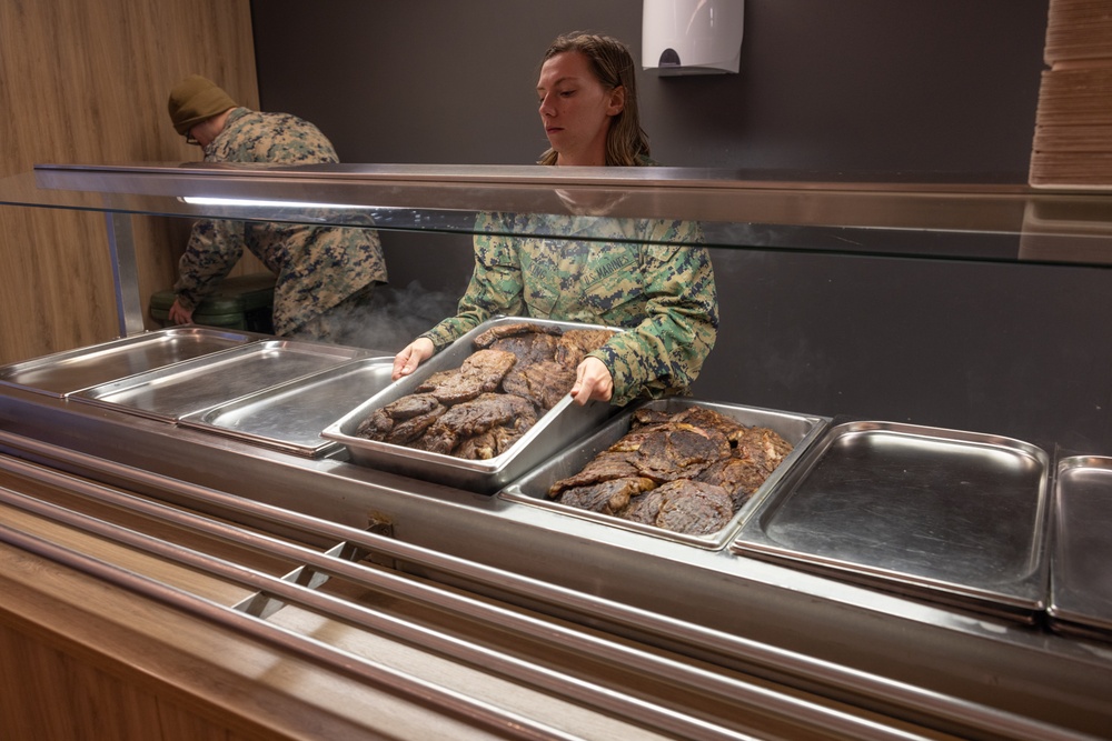 MWSS-271 Marines eat a warrior's meal as a conclusion to exercise Northern Viking 24