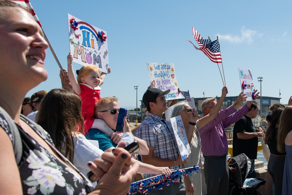 USS Manchester returns to San Diego