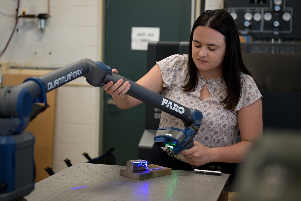 Carderock's NREIP Intern Jacklyn Griffis Conducts Summer Research with its Welding, Processing &amp; NDE Branch