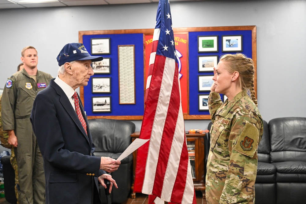 A Day With A Legend: WWII Bomber Pilot Visits Old Squadron