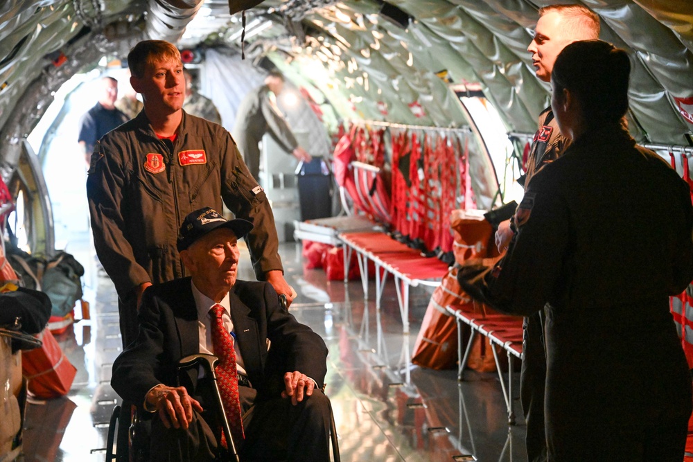 A Day With A Legend: WWII Bomber Pilot Visits Old Squadron