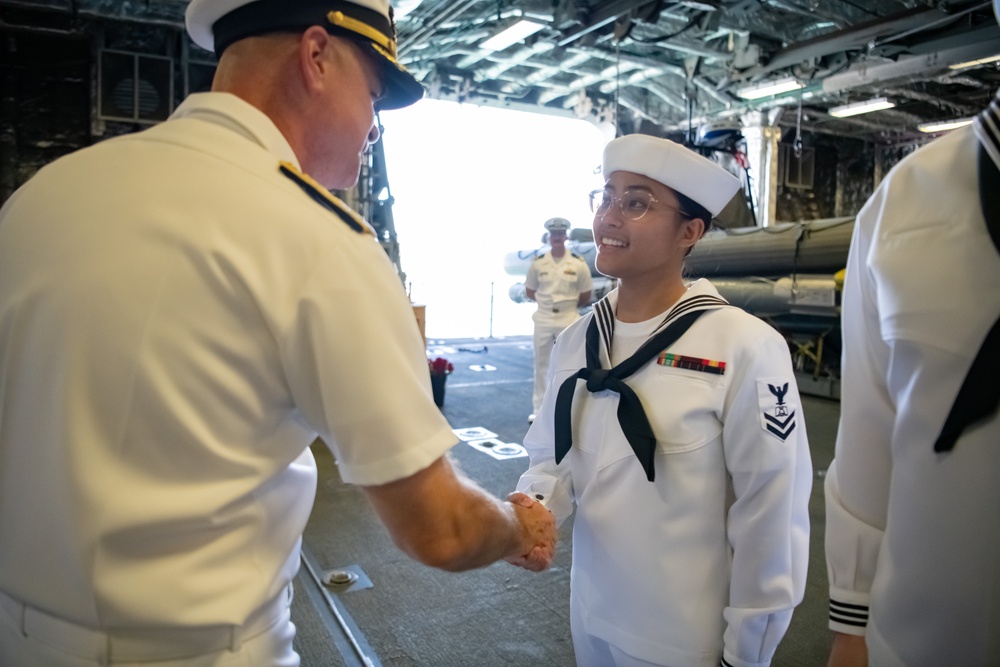 USS Manchester returns to San Diego