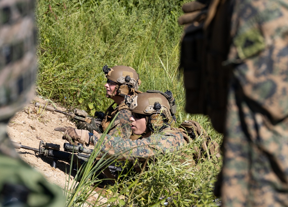 SY 24 | ROK and U.S. Marines Small-Arms Live-Fire training