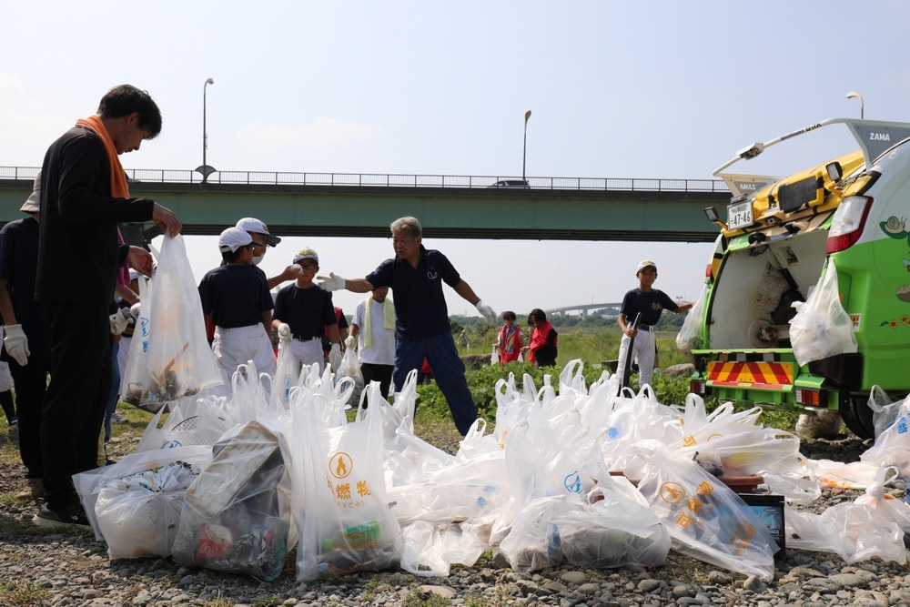 Camp Zama volunteers join local community for massive annual river cleanup effort