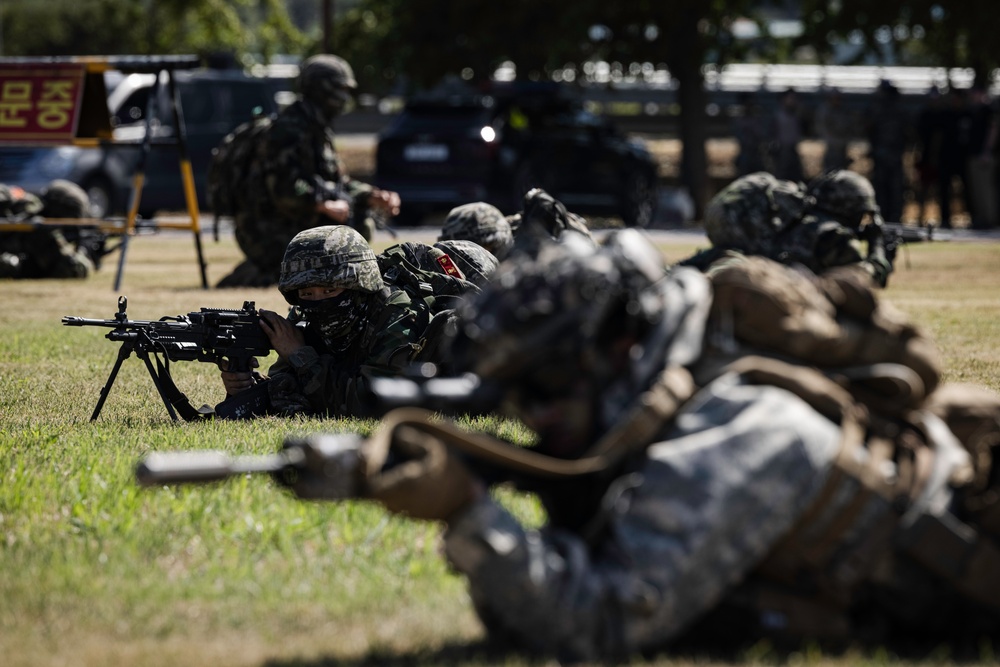 SY 24 | BLT 1/5 and ROK Marines participate in CBRN response training