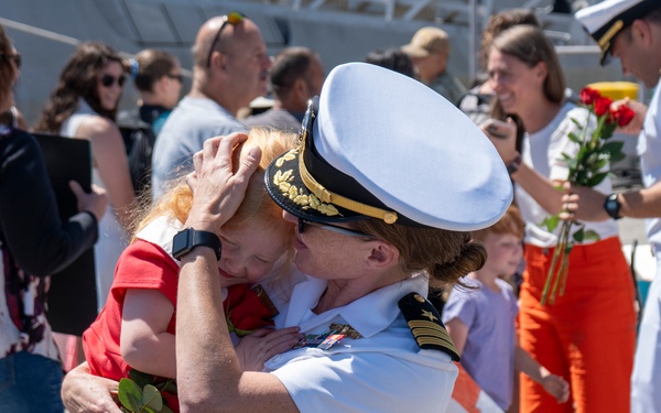 USS Manchester 9 (LCS 14) Returns to Homeport