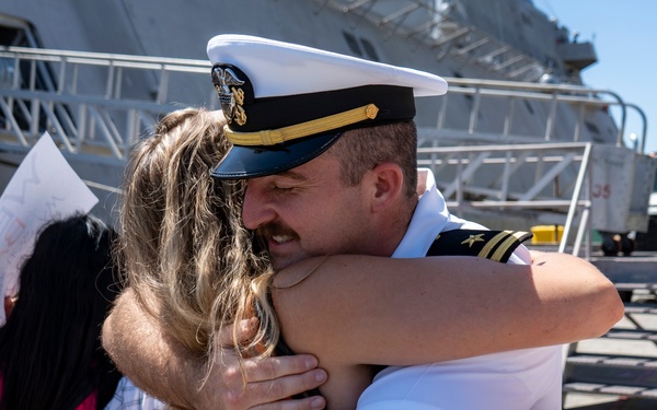 USS Manchester (LCS 14) Returns to Homeport