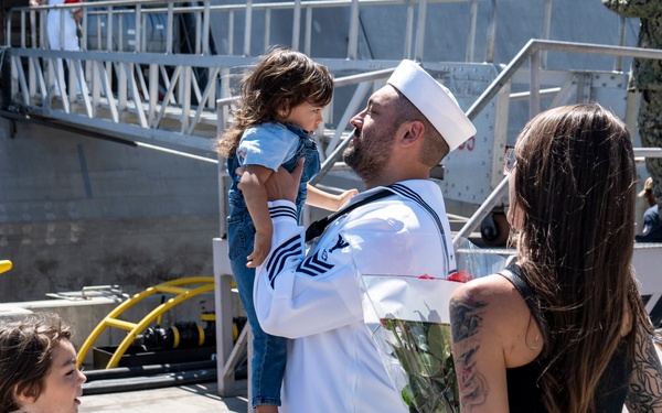 USS Manchester (LCS 14) Returns to Homeport