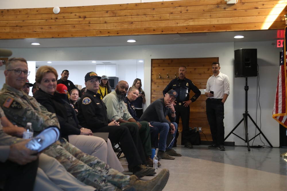 Leaders Coordinate Response to Line Fire Threat