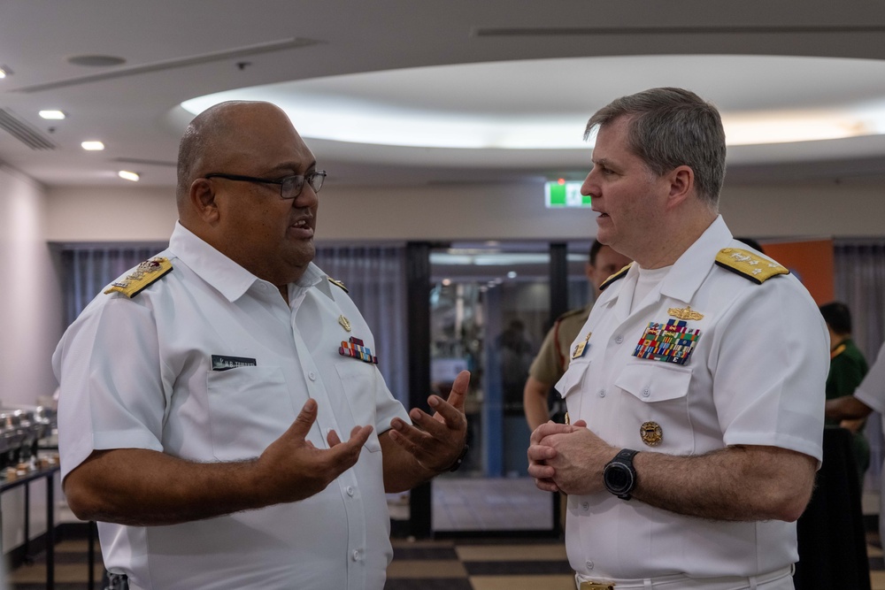 Commander U.S. 7th Fleet attends Exercise Kakadu 2024 fleet commander’s conference