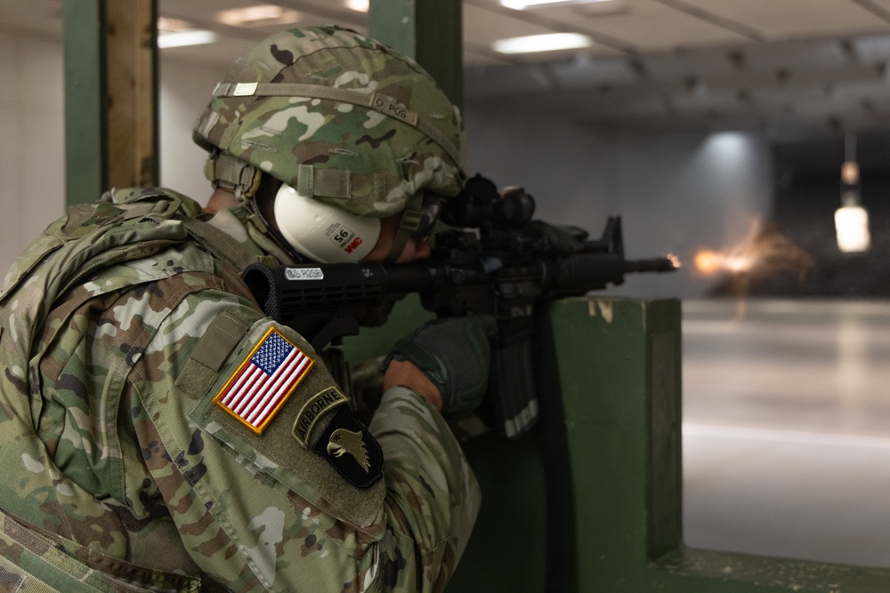 Southern European Task Force Africa Soldiers qualify at M4 Carbine indoor range