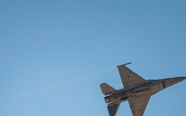 U.S. Air Force kicks off day 1 of the Egypt International Airshow