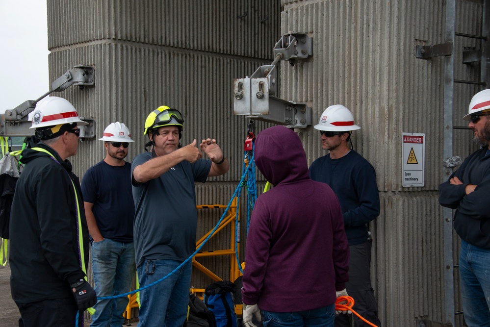 Rescue Training at Robert C Byrd Lock and Dam