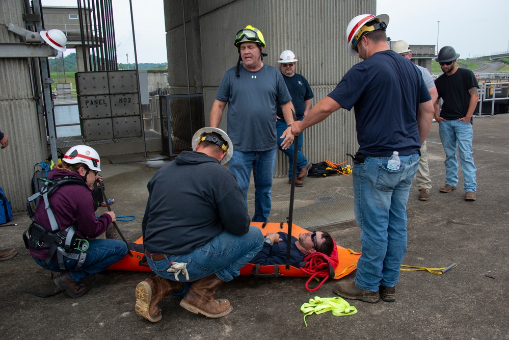 Rescue Training at Robert C Byrd Lock and Dam