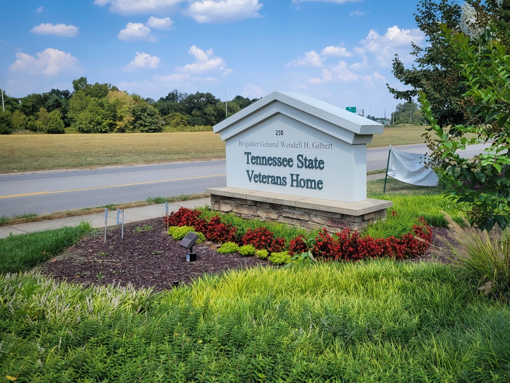 BACH Visit Local Tennessee State Veteran's  Home