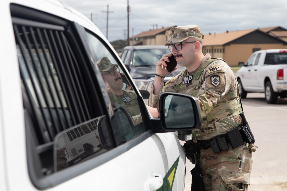 863rd Military Police Company Respond to a Domestic Violence Training Scenario