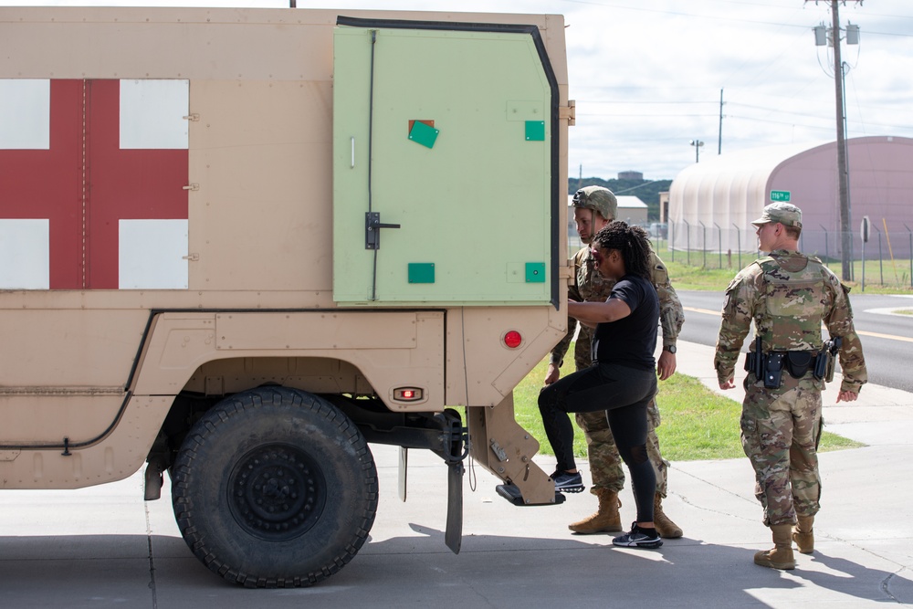 863rd Military Police Company Respond to a Domestic Violence Training Scenario