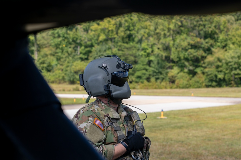 The Army Aviation Brigade Transports Old Guard Soldiers During Exercise Ambitious Guardian 2024