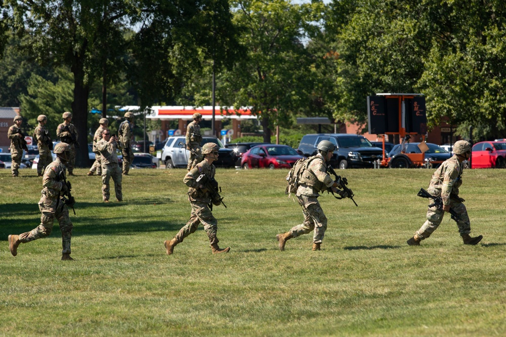 The Army Aviation Brigade Transports Old Guard Soldiers During Exercise Ambitious Guardian 2024