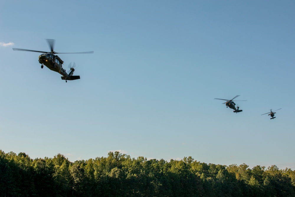 The Army Aviation Brigade Transports Old Guard Soldiers During Exercise Ambitious Guardian 2024