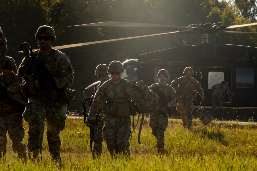 The Army Aviation Brigade Transports Old Guard Soldiers During Exercise Ambitious Guardian 2024