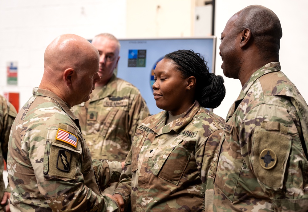 Mississippi Adjutant General visits deployed 3-star NATO element