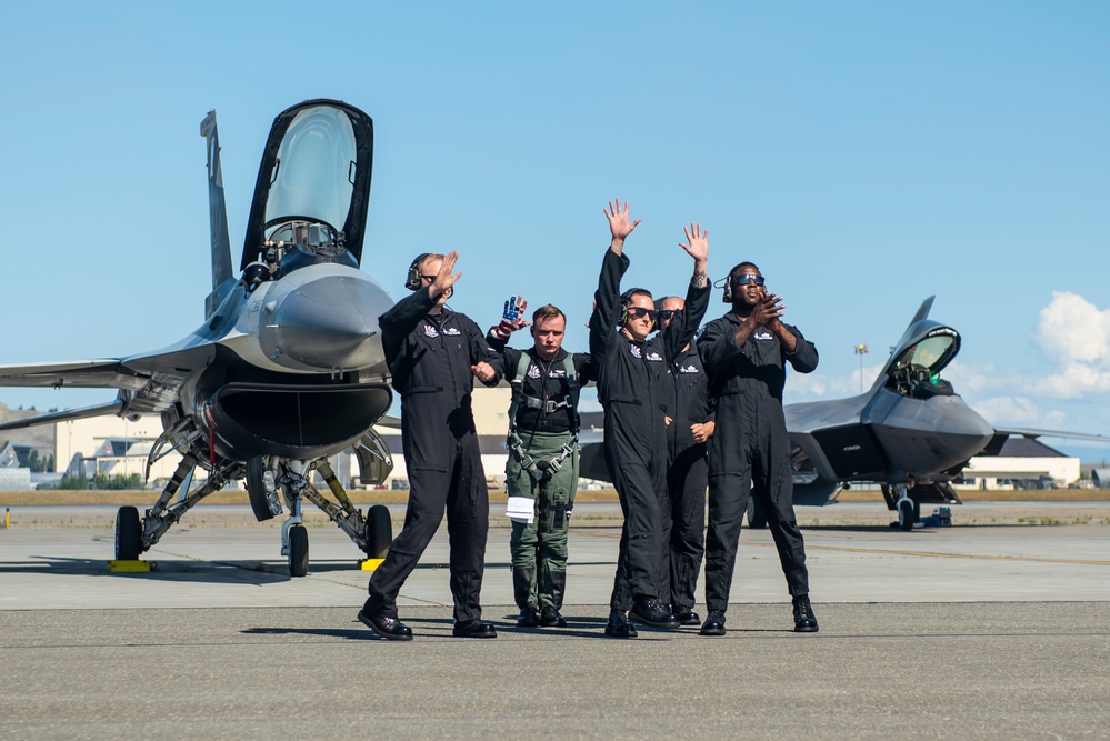 PACAF F-16 Demo Team participates in Arctic Thunder Open House