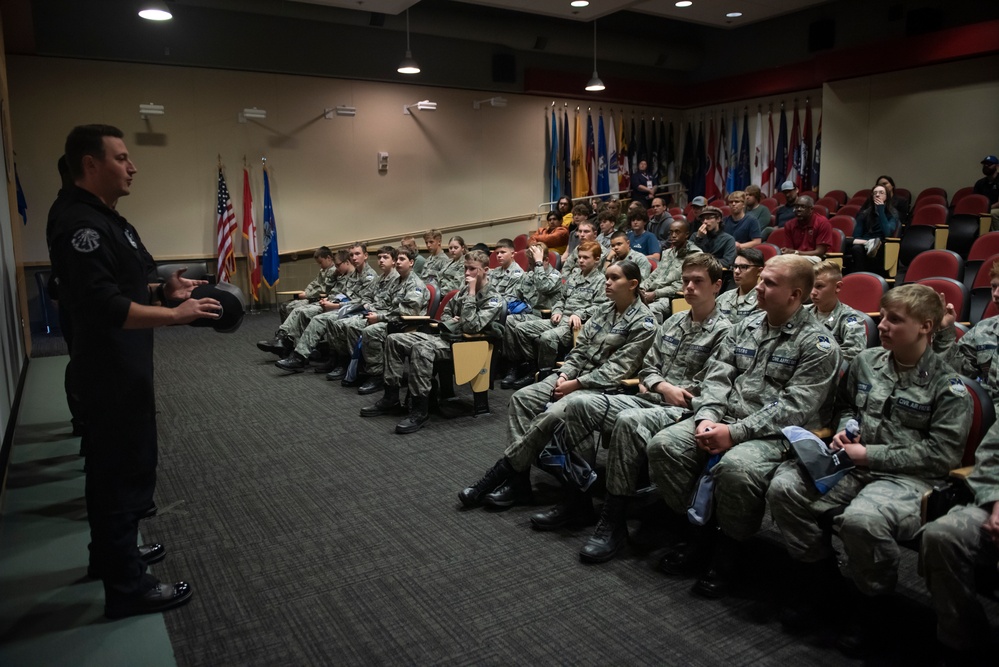 PACAF F-16 Demo Team participates in Arctic Thunder Open House