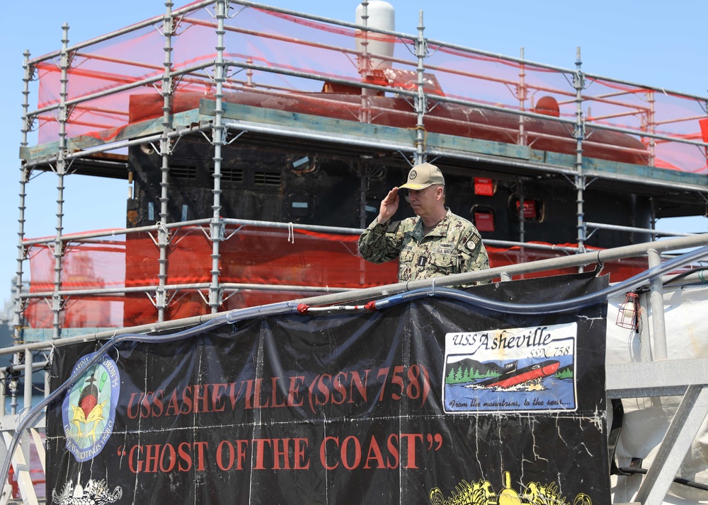 Adm. Houston Visits Naval Base Point Loma