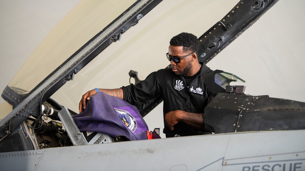 U.S. Air Force aircraft arrive for first Egypt International Airshow