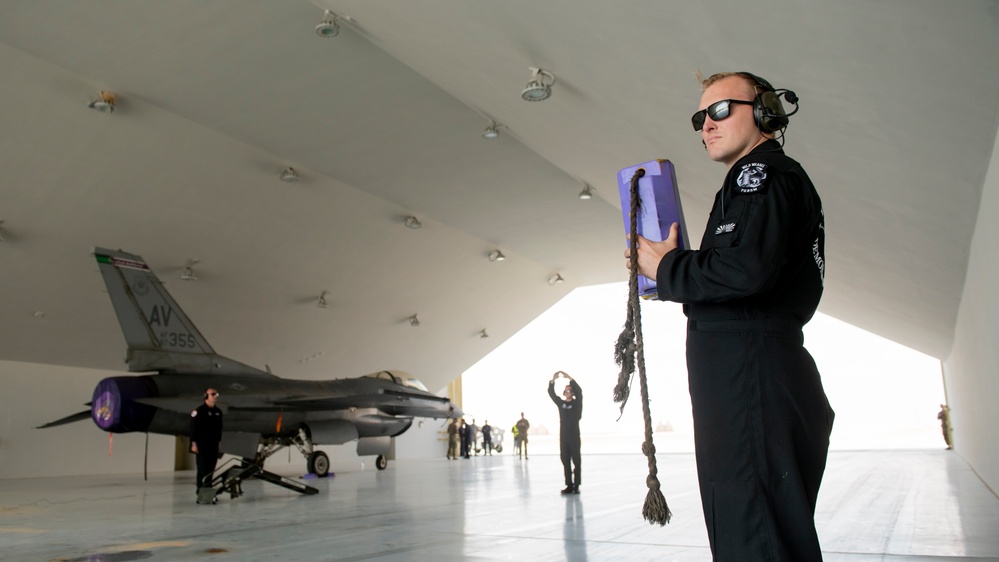 U.S. Air Force aircraft arrive for first Egypt International Airshow