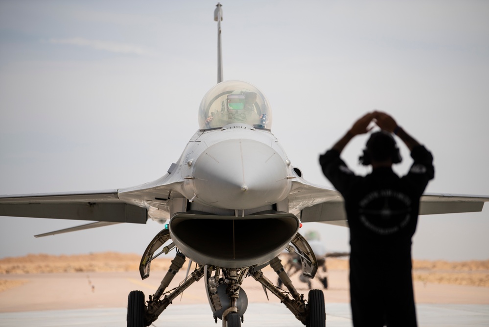 U.S. Air Force aircraft arrive for first Egypt International Airshow
