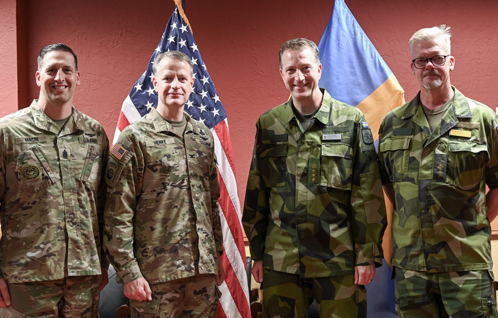 Swedish ADA Regimental Commander and CSM Visit ADA Commandant and CSM