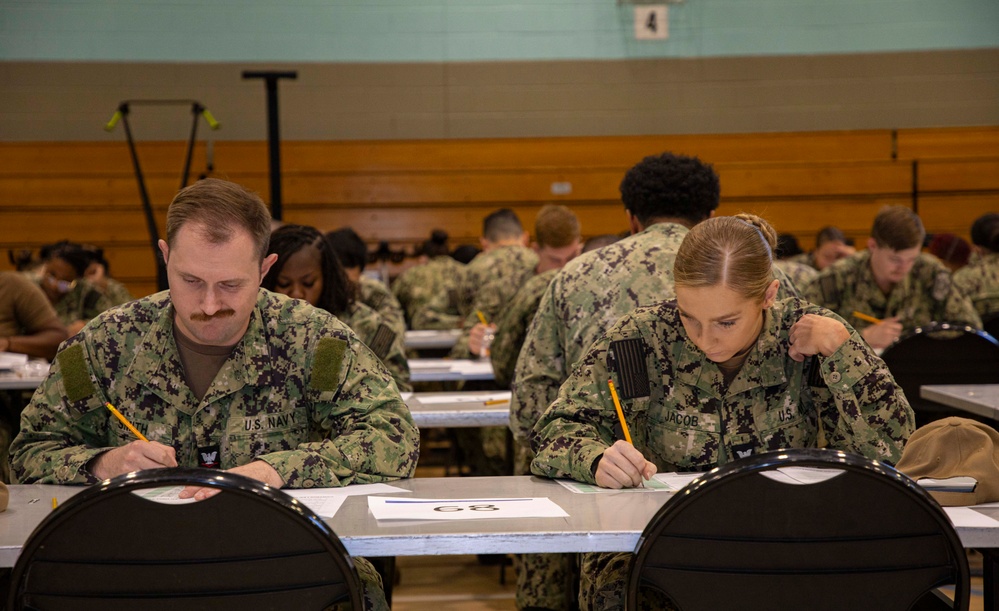 Hampton Roads Sailors take E-5 Navy-Wide Advancement Exam