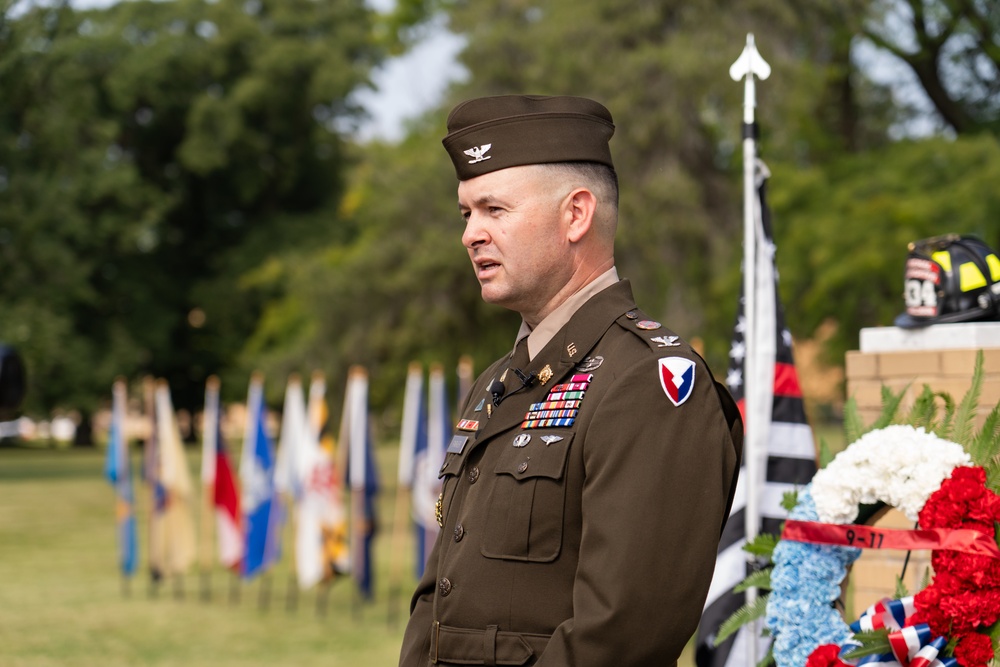 Rock Island Garrison Commander Speaks at Patriot Day Ceremony