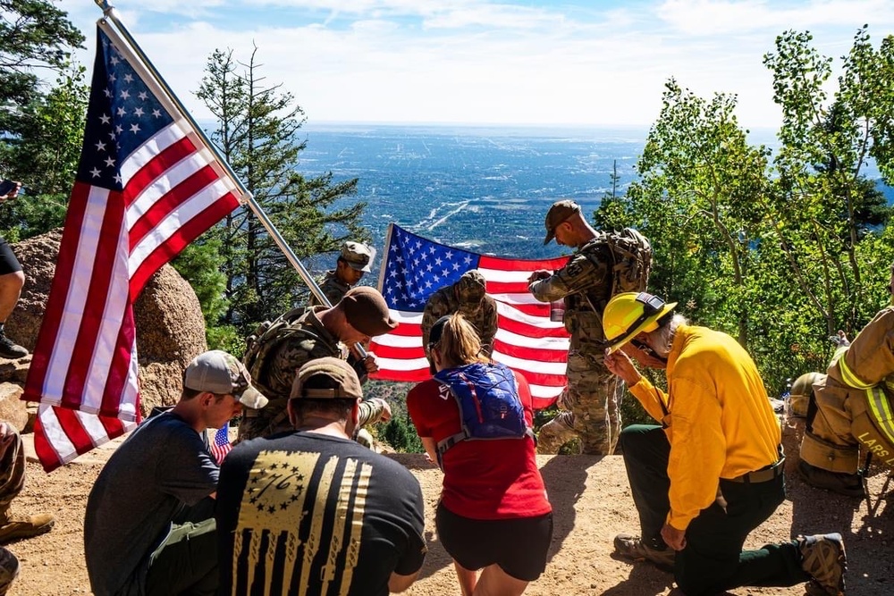 4th SFAB Medical Advisors Honor 9/11 Victims During Manitou Incline Memorial Climb