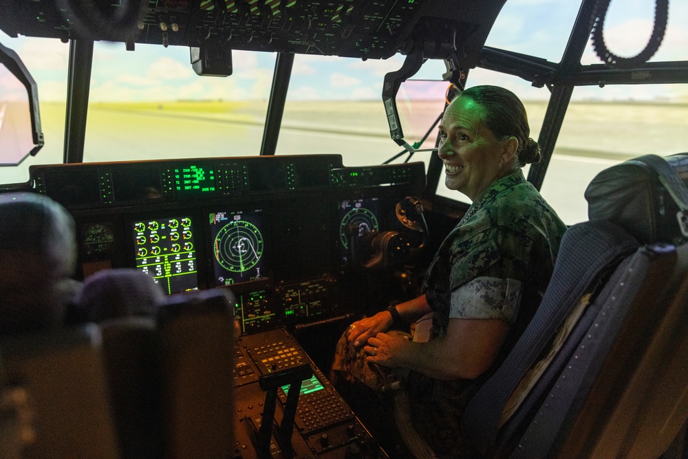 Lt. Gen. Bobbi Shea visits 2nd Marine Aircraft Wing