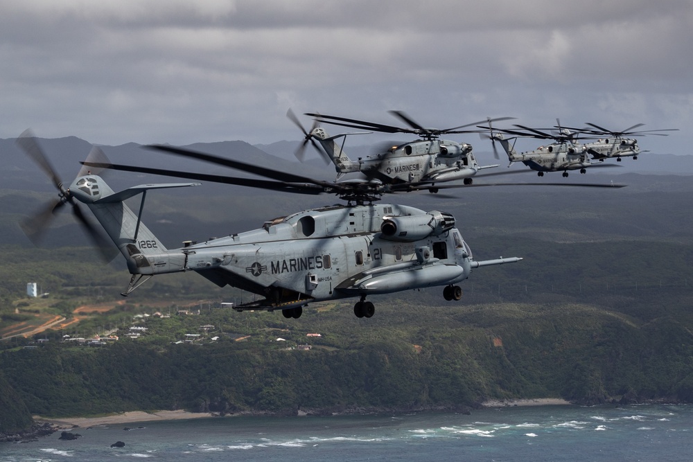 HMH-361 departs for exercise Fuji Viper