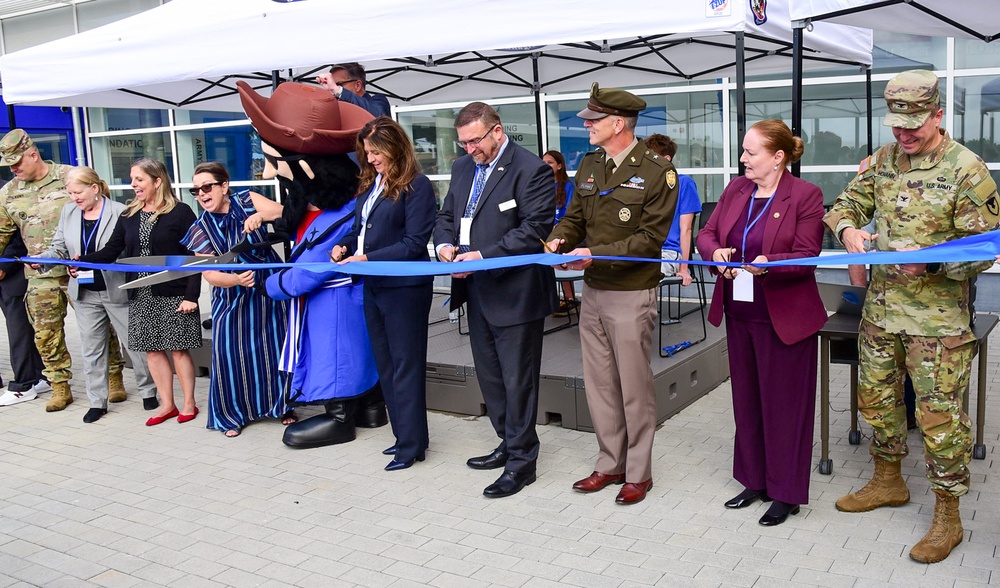 Benelux celebrates opening of new Brussels Unit School