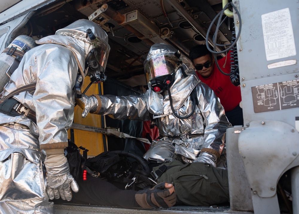 USS America (LHA 6) Conducts Aircraft Firefighting Training